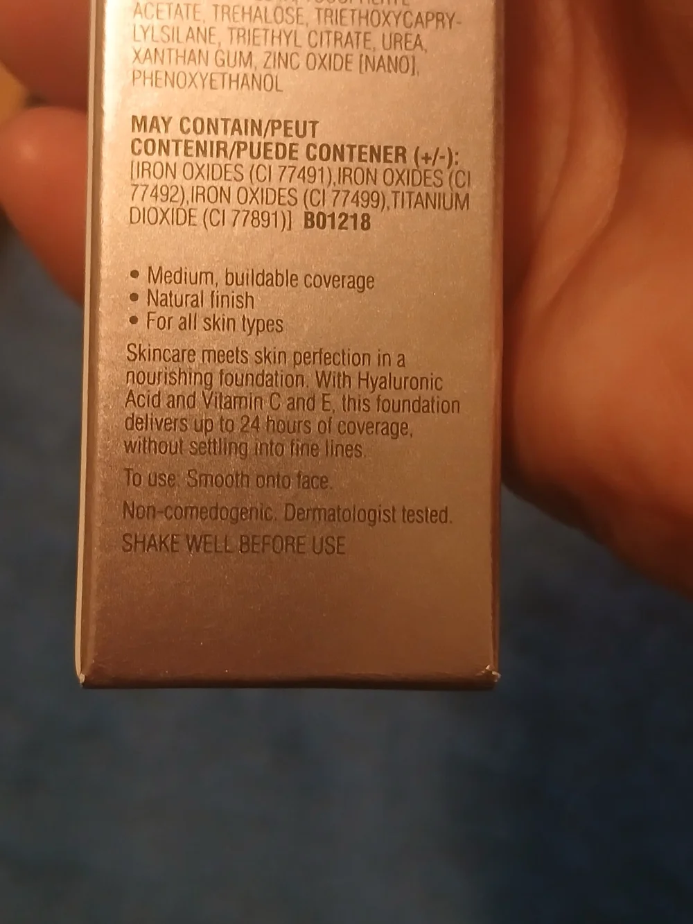 Elizabeth Arden Flawless Finish Skincaring Foundation - Cream Shade 120W